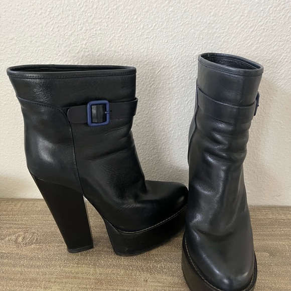 Balenciaga Platform Leather Ankle Booties - Picture 2 of 8